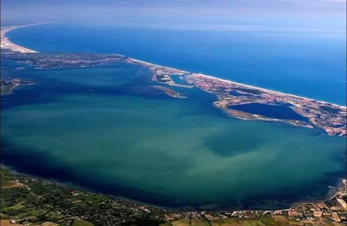 Вілла Belle Marina En Bord D'Etang Ле-Баркарес Екстер'єр фото